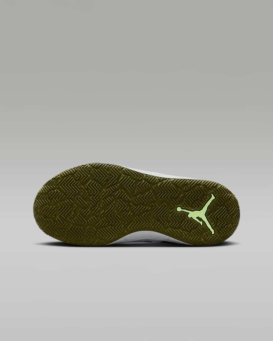 Jordan DAY1 EO Big Kids Shoes. Nike